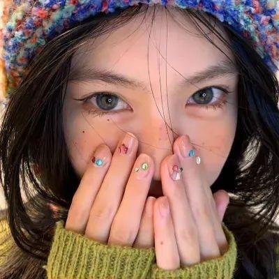跪毯旁的眼泪